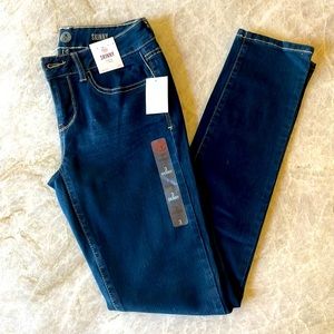 Denim Skinny Jeans - Authentic American Heritage - Low Rise Jean - Size 3 - NWT
